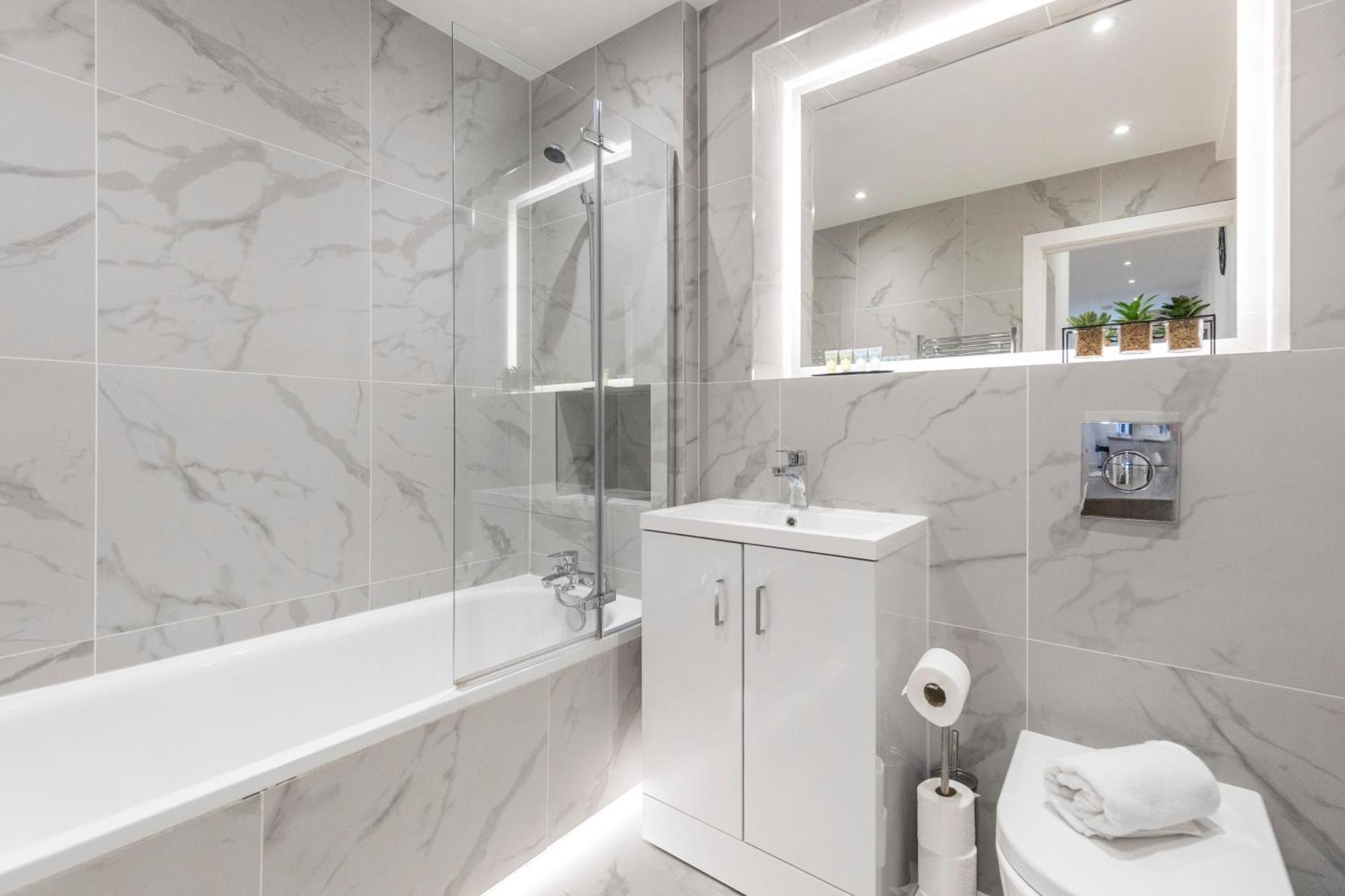 Bright And Spacious Apartment - Excellent Location Londres Exterior foto